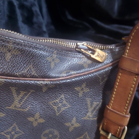💕👜VINTAGE LOUIS VUTTION BOULOGNE SHOULDER BAG👜💕 - Picture 5 of 9